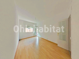 Pis, 87 m², prop de bus i tren, Calle de Mossèn Jacint Verdaguer, 67