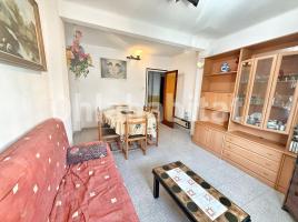 Pis, 86 m², près de bus et de train, Calle de Lluís Companys, 11
