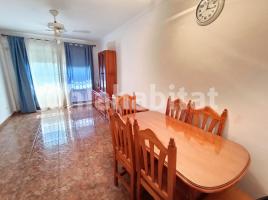 Piso, 61 m², cerca de bus y tren, Calle Rosellon