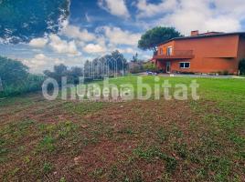 Casa (unifamiliar adosada), 371 m², Zona