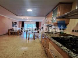 Louer pis, 91 m², Zona
