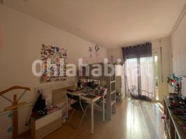 Flat, 121 m², near bus and train