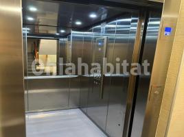Apartament, 71 m², prop de bus i tren, Calle d'Escòcia