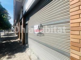 Local comercial, 140 m², seminuevo, Calle de l'Empordà