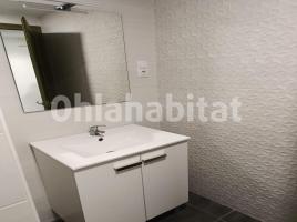 Flat, 89 m², near bus and train