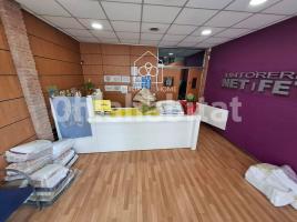 Business premises, 180 m², Zona