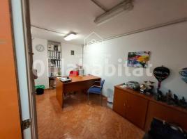 Business premises, 180 m², Zona