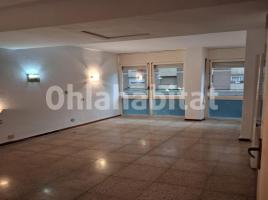 Lloguer estudi, 29 m², prop de bus i tren, Avenida de la Granvia de lHospitalet, 11