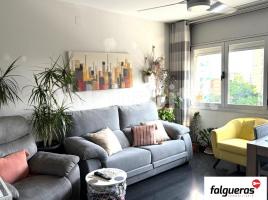Dúplex, 111 m², cerca de bus y tren