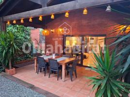 Casa (unifamiliar aislada), 292 m², seminuevo, Zona