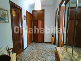 Piso, 100 m², cerca de bus y tren, Calle d'Urgell