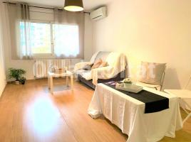 Pis, 75 m², près de bus et de train