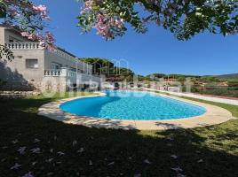 Casa (unifamiliar aislada), 330 m², Zona