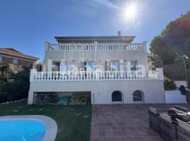Casa (unifamiliar aislada), 330 m², Zona