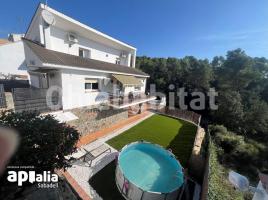 Houses (villa / tower), 238 m²