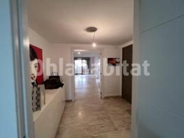 Louer apartament, 130 m², presque neuf