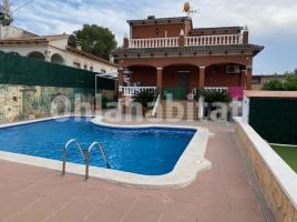 Casa (chalet / torre), 360 m²