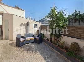 Casa (chalet / torre), 176 m², seminuevo, Calle de Linares