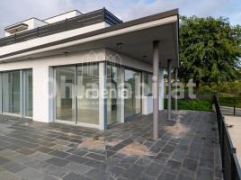 Casa (unifamiliar aislada), 407 m², seminuevo, Zona