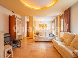 Flat, 234 m², near bus and train, Calle del Castell, 16
