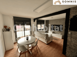 Dúplex, 181 m², cerca de bus y tren, seminuevo