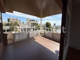 Alquiler ático, 408 m², cerca bus y metro, Plaza d'Eusebi Güell