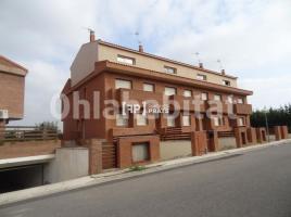 Casa (unifamiliar adosada), 305 m², Zona