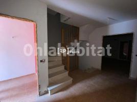 Casa (unifamiliar adosada), 305 m², Zona