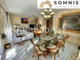 Houses (terraced house), 436 m², near bus and train