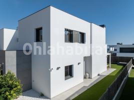 Casa (unifamiliar adossada), 183 m², seminou, Zona