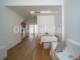 Flat, 51 m², near bus and train