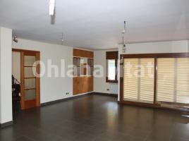  (unifamiliar aïllada), 292 m²