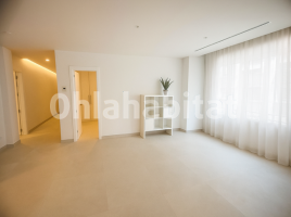 Piso, 221 m², cerca de bus y tren, Avenida Diagonal