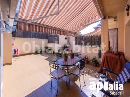 Pis, 148 m², prop de bus i tren