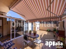 Pis, 148 m², prop de bus i tren