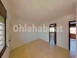 Pis, 73 m², prop de bus i tren, Calle Prades, 14