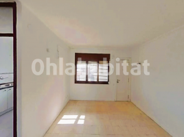 Pis, 73 m², prop de bus i tren, Calle Prades, 14