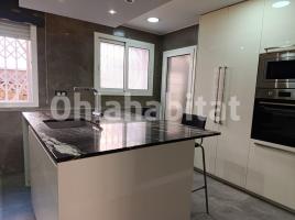 Louer pis, 116 m², près de bus et de train