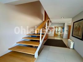 (unifamiliar adossada), 182 m², presque neuf