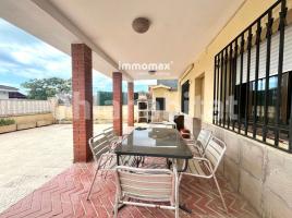 (unifamiliar adossada), 87 m², presque neuf, Zona