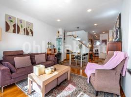 Dúplex, 118 m², prop de bus i tren, seminou