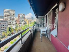 Piso, 109 m², cerca de bus y tren, Vía Gran Via de Carles III