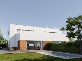 Casa (unifamiliar adosada), 170 m², cerca de bus y tren, nuevo
