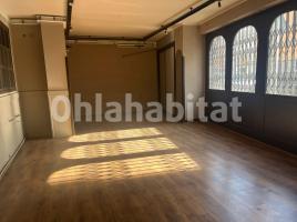 For rent business premises, 197 m², Avenida Francesc Macià