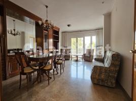 For rent flat, 150 m², near bus and train, Plaza del President Josep Tarradellas