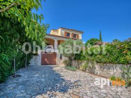 Casa (chalet / torre), 318 m², seminuevo