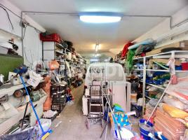 Local comercial, 110 m², prop de bus i tren, Calle del Rosselló, 40