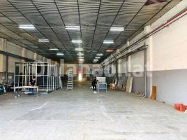Alquiler nave industrial, 750 m², Zona
