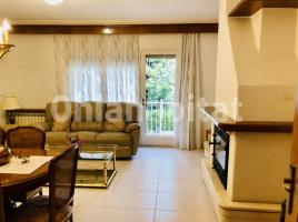 Casa (unifamiliar adosada), 283 m²