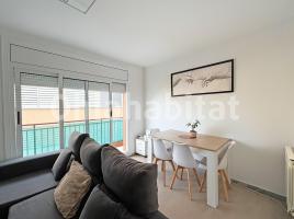 Àtic, 107 m², près de bus et de train